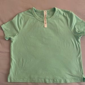 Lululemon athletica Tee